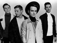 �������� ������ �-������� ������ ���������� ����-��� ������ Brunettes Shoot Blondes