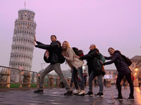 �� ���������� ����� �������� �������� ������-��� ���� � �����. �����������